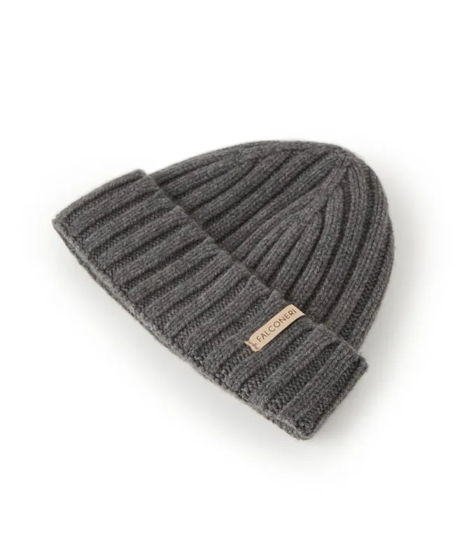 Berretto in cashmere con interno in seta