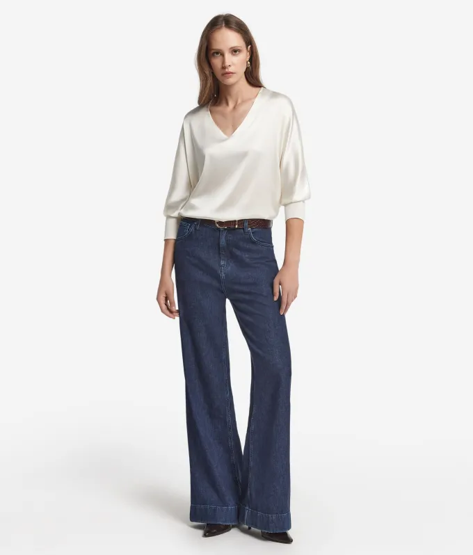 Blusa con scollo a V in seta