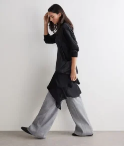 Blusa con scollo a V in seta