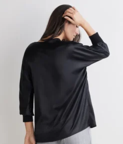 Blusa con scollo a V in seta