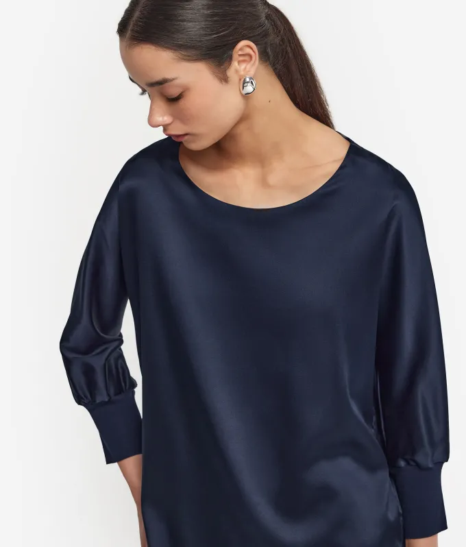 Blusa girocollo in seta