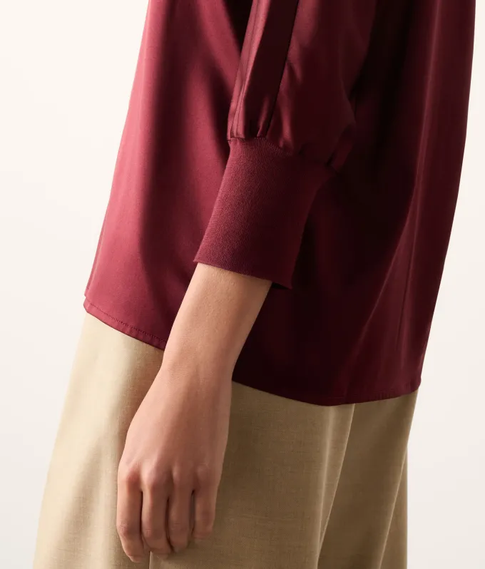 Blusa girocollo in seta