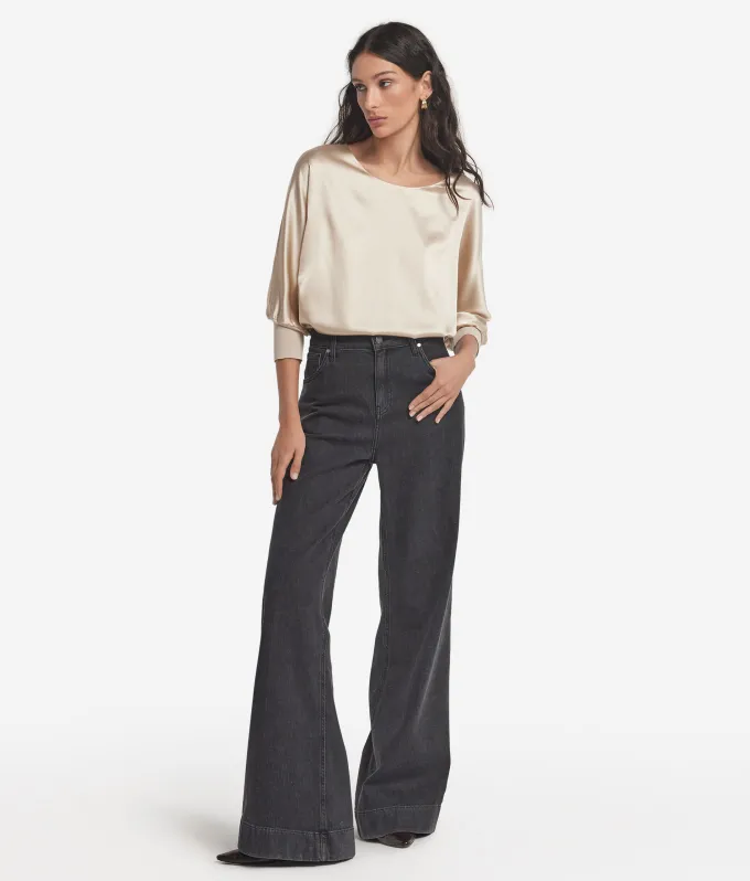 Blusa girocollo in seta