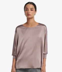 Blusa girocollo in seta
