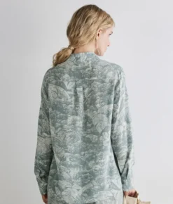 Camicia con colletto in seta stampata