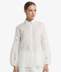 Camicia ricamata in lino