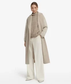 Cappotto con intreccio in cashmere