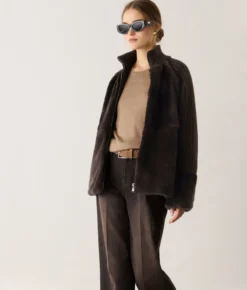 Cappotto in cashmere con inserti in pelliccia