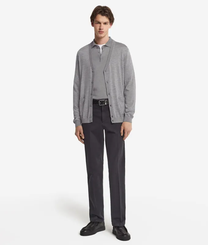 Cardigan con bottoni in Cashmere Ultrafine