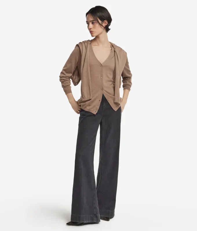 Cardigan con scollo a V in Cashmere Ultrafine