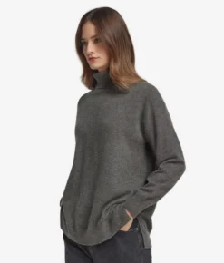 Dolcevita con spacchi in Cashmere Ultrasoft