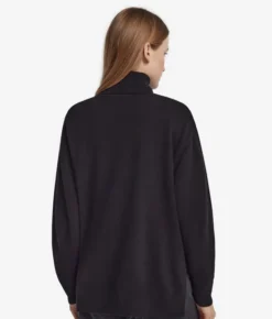 Dolcevita con spacchi in Cashmere Ultrasoft