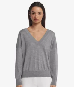 Maglia con doppio scollo a V in Cashmere Ultrafine