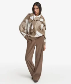 Maglia con scollo a V a rombi in Cashmere Ultrasoft