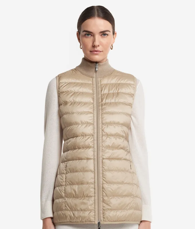 Piumino smanicato reversibile con cashmere
