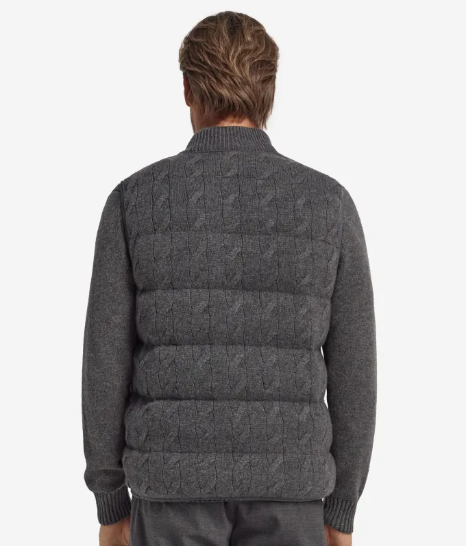 Piumino smanicato reversibile con trecce in Cashmere Ultrasoft