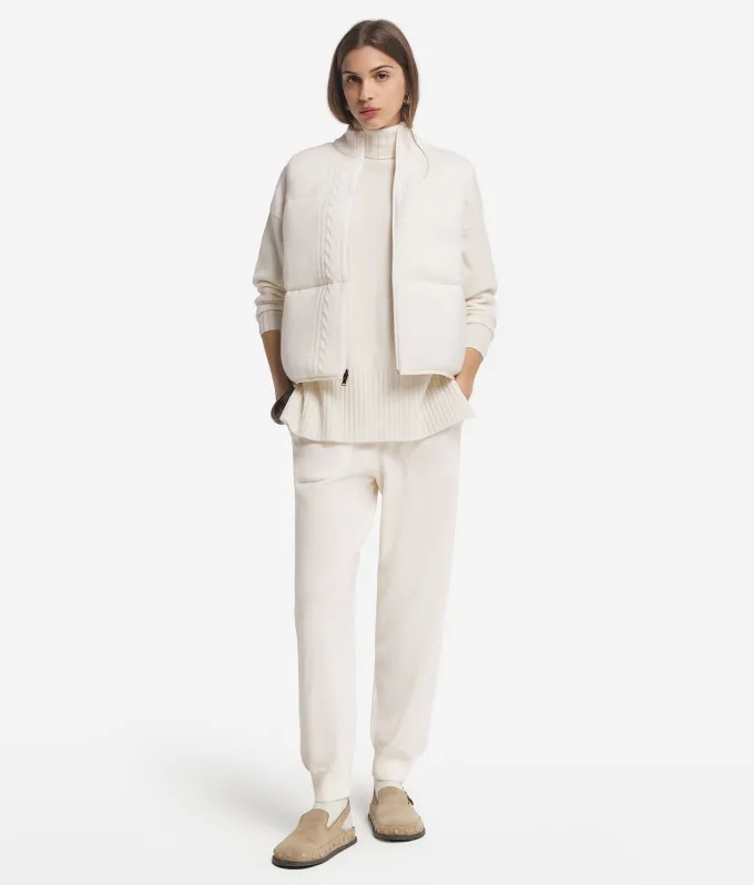Piumino smanicato reversibile con trecce in cashmere