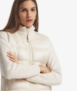 Piumino smanicato reversibile con trecce in cashmere