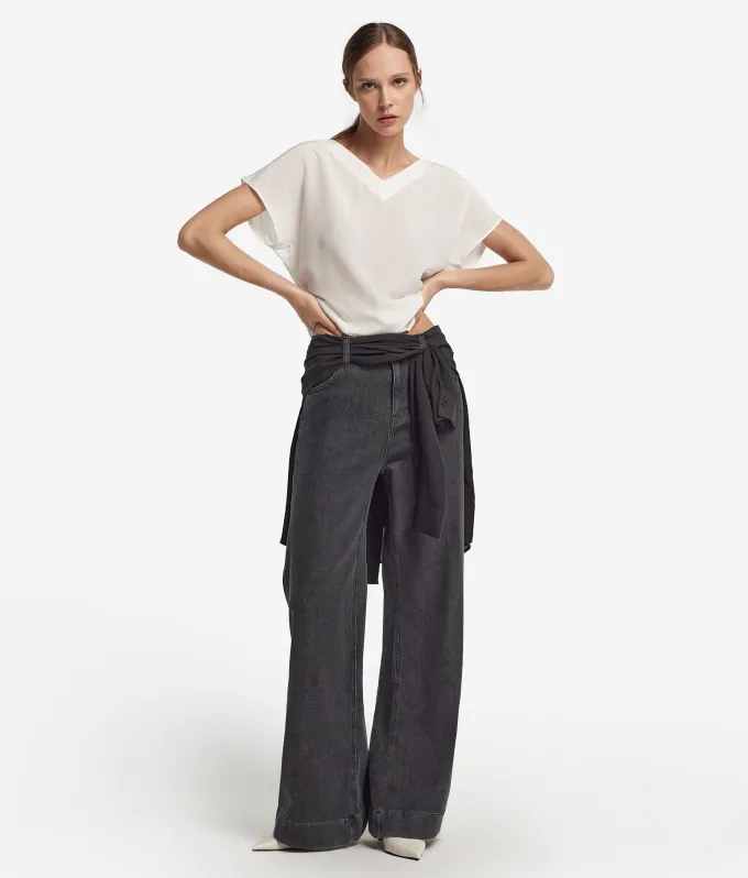 T-Shirt con scollo a V in seta e modal