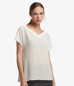 T-Shirt con scollo a V in seta e modal