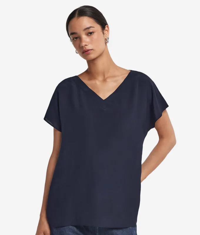 T-Shirt con scollo a V in seta e modal